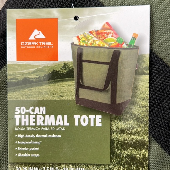 Ozark Trail 50-can thermal tote bag New with tags, green with black trim - Picture 6 of 16